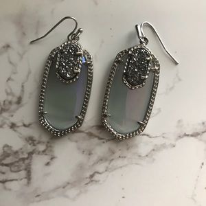Emmy Kendra Scott Earrings